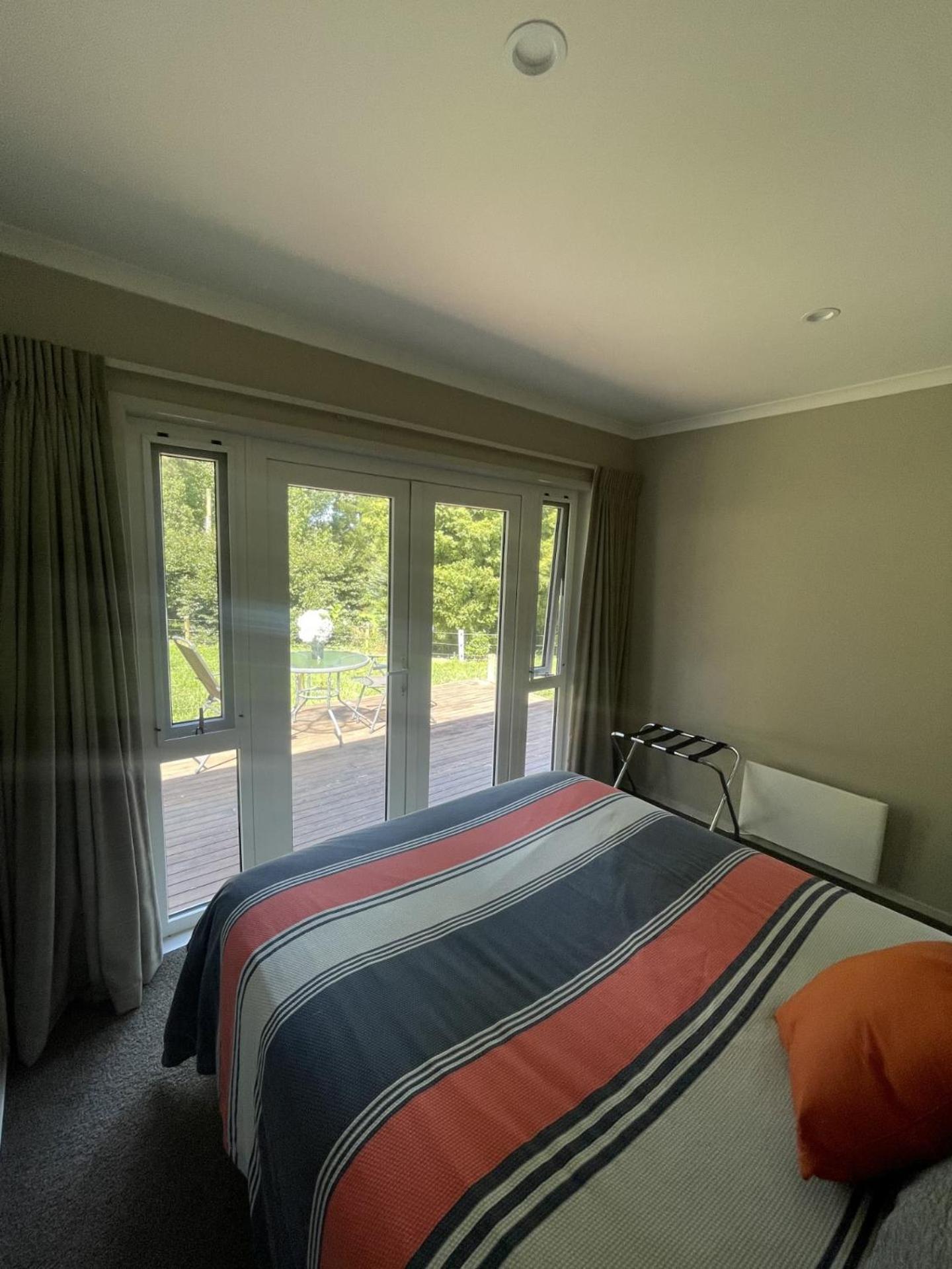 Appartamento Guest Wing In Richmond Downs Walton Esterno foto